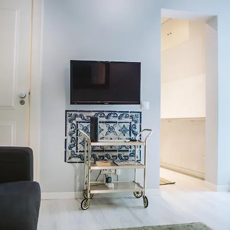 Costa Castle Apartment Lisbon
